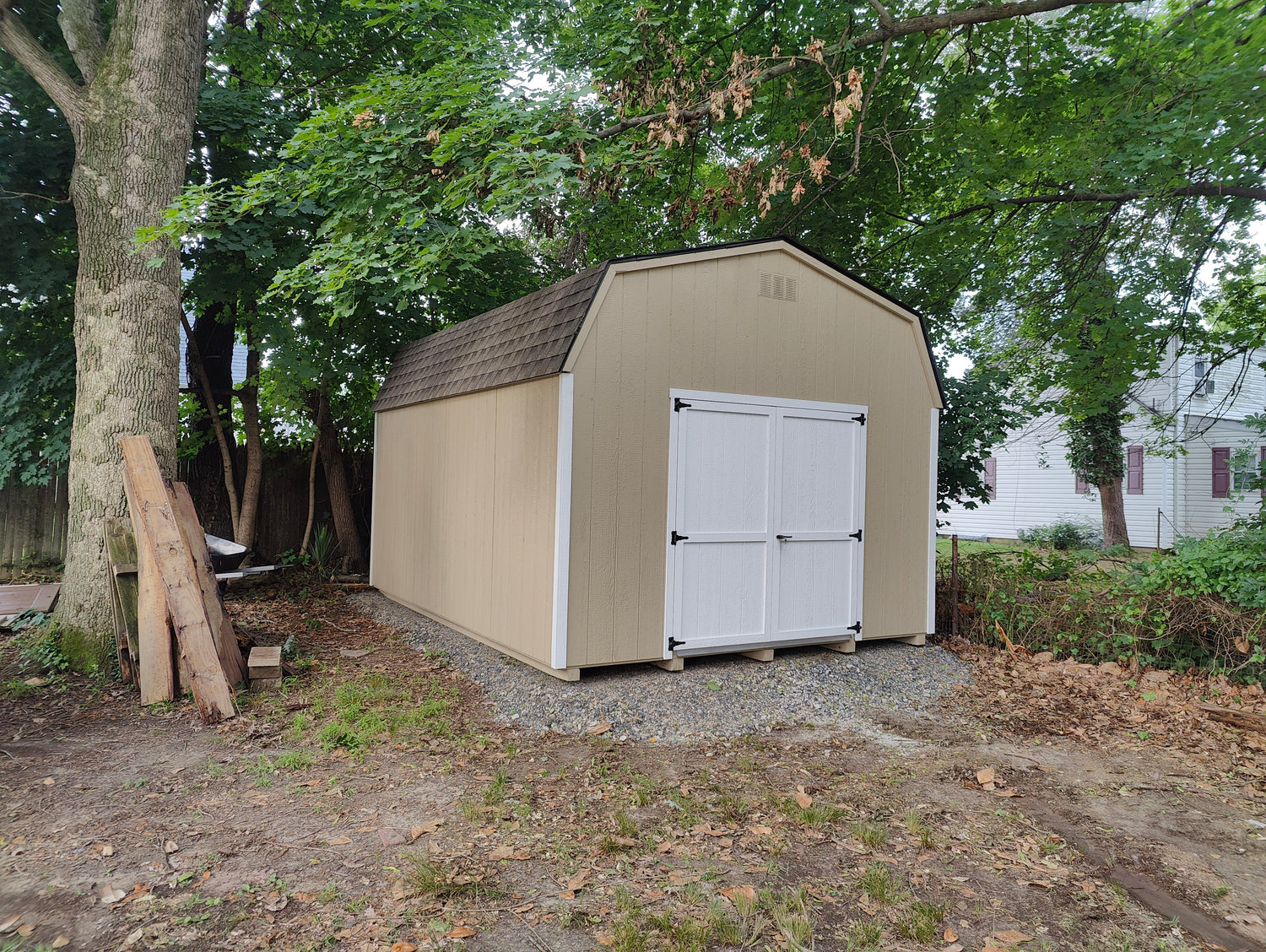 Amish-Built Sheds vs. Big-Box Store Sheds: What’s the Real Difference?