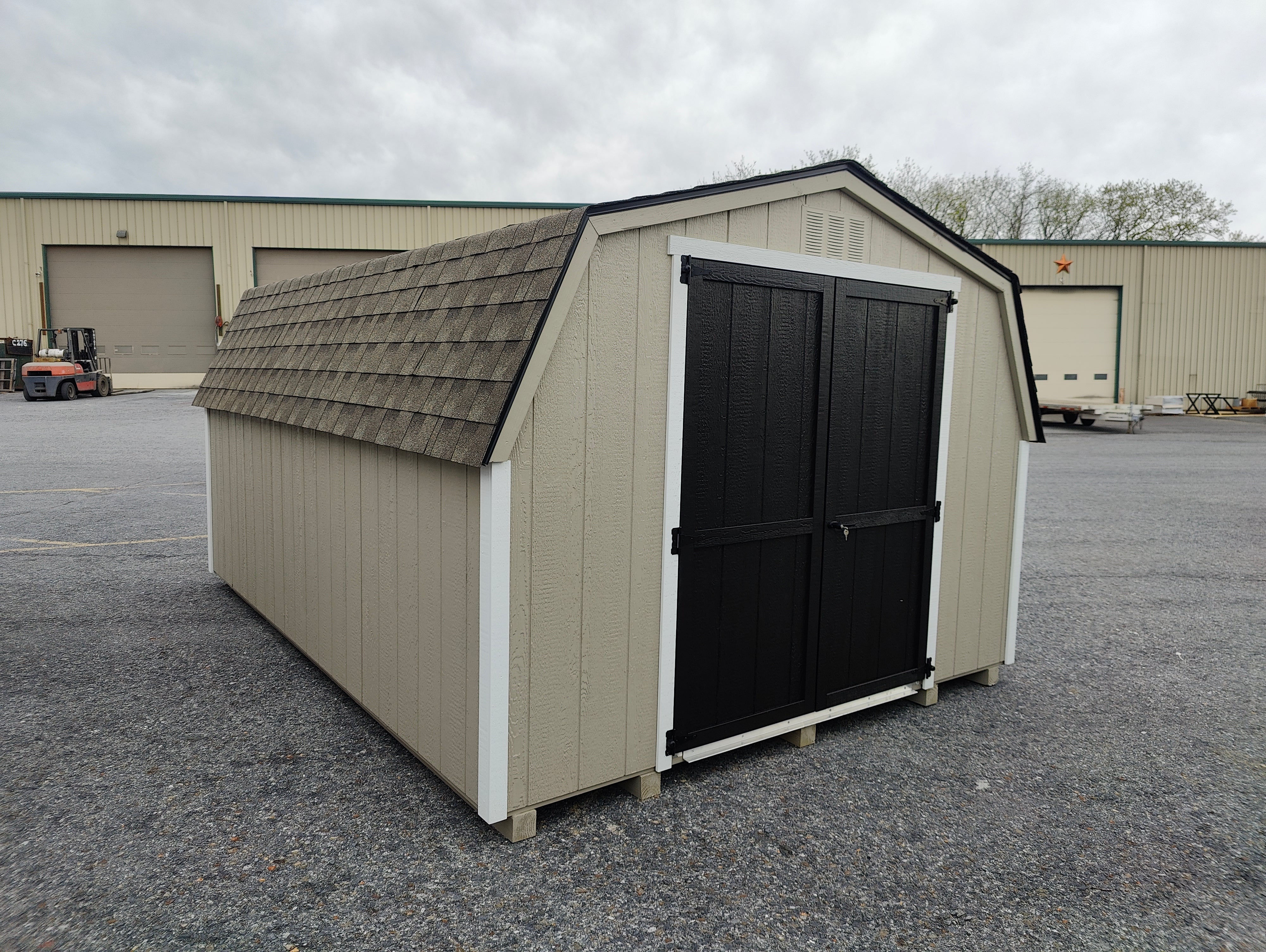 Minibarn