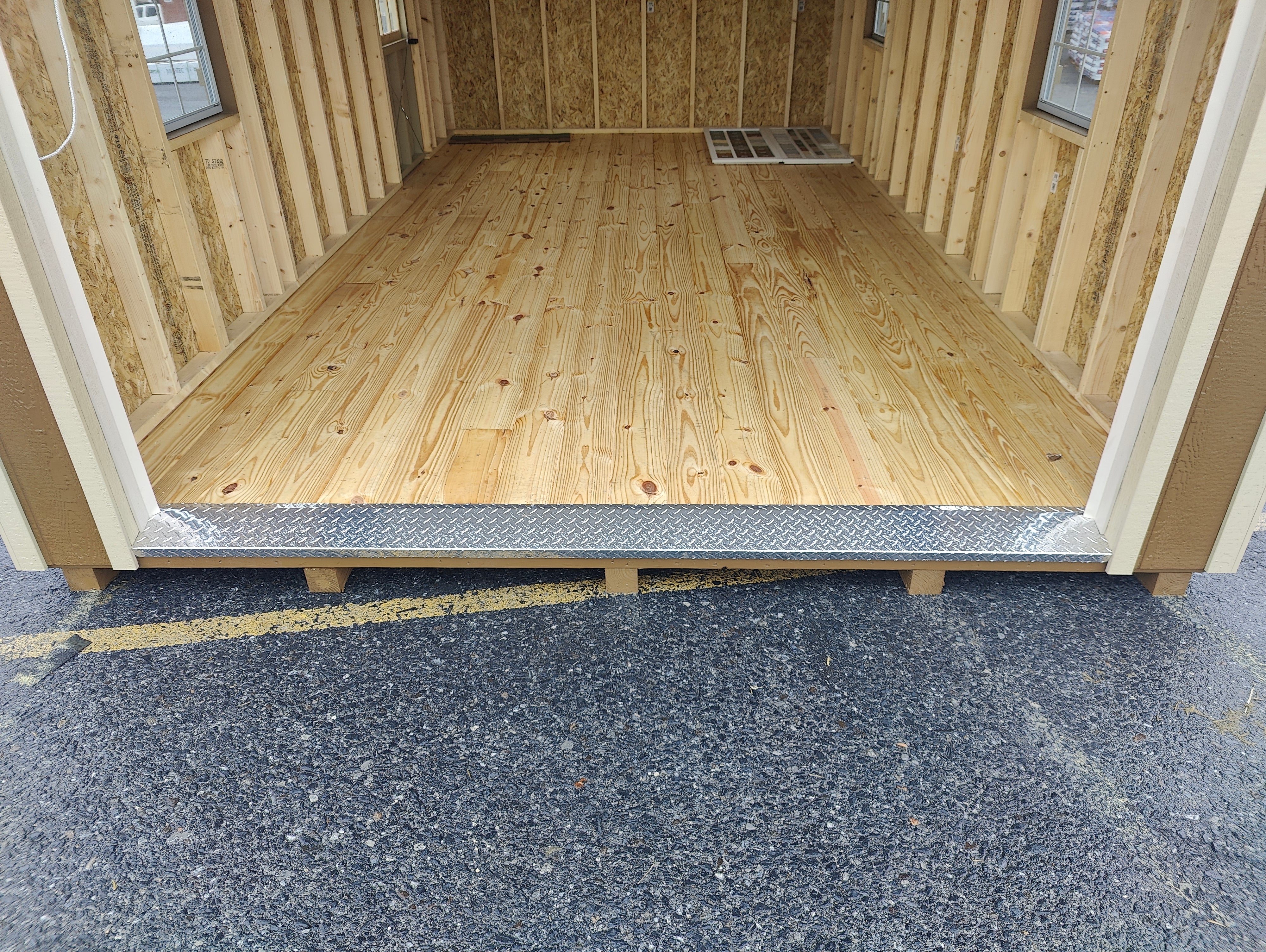 12x20 Maxibarn Garage