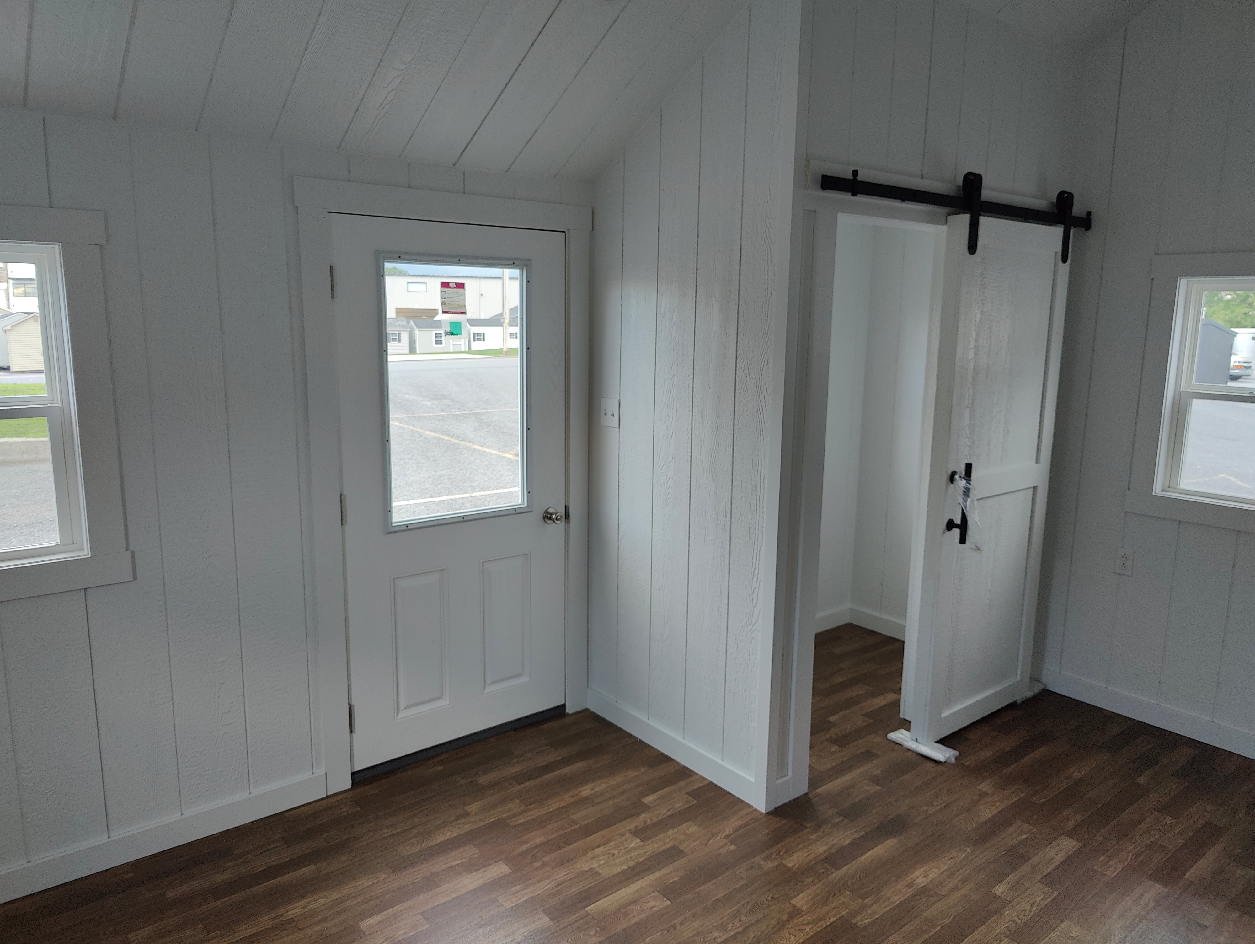 12x16 Vinyl Classic Workshop- Finished Interior
