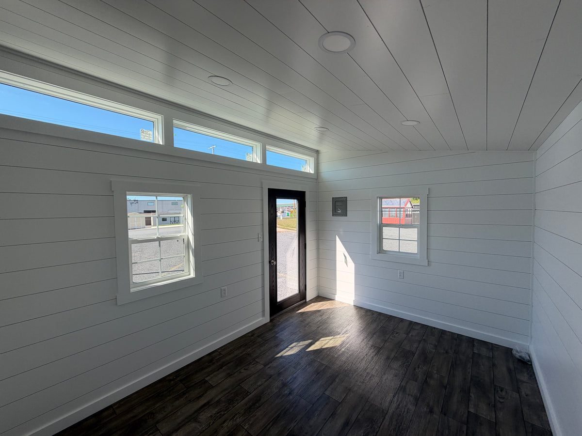 10x14 Studio Modern Finished Interior